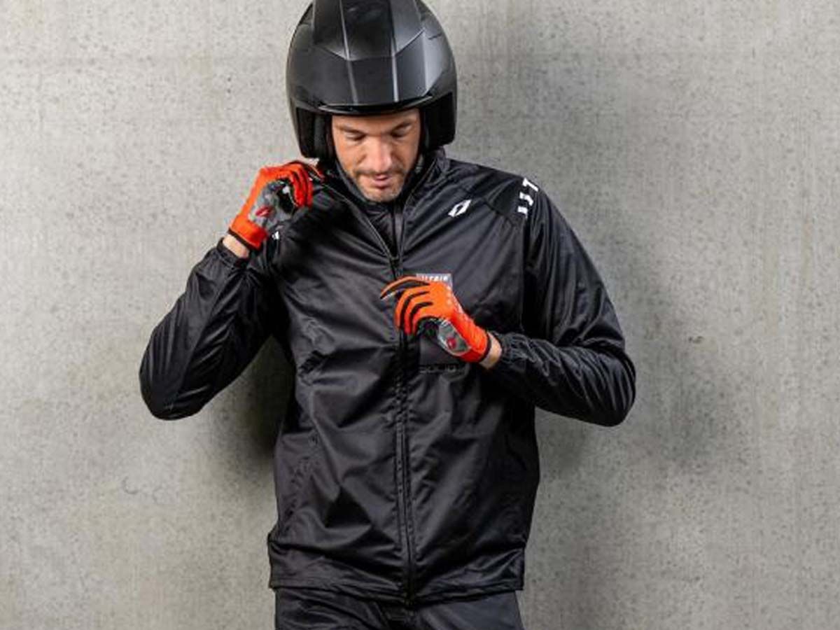 CHAQUETA JITSIE SIGNAL SOLID